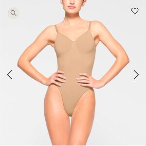 Skims Seamless Sculpt Thong Bodysuit in ClayNWOT